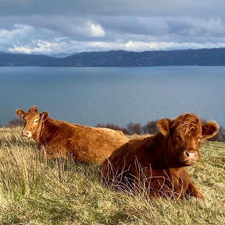 Tigh Mairi At Mary'S Thatched Cottages Elgol Экстерьер фото