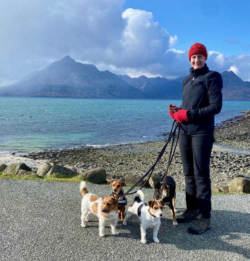 Tigh Mairi At Mary'S Thatched Cottages Elgol Экстерьер фото